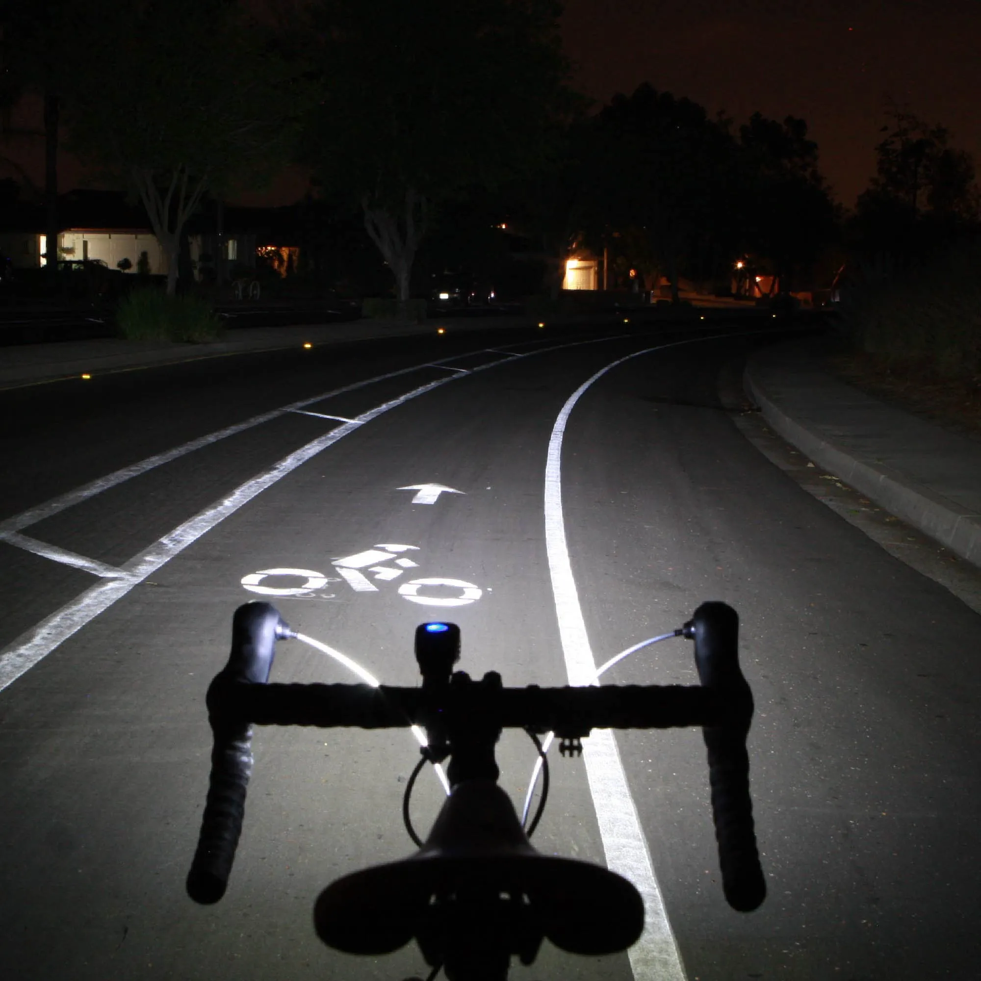 Lumina™ Micro 900 and Vmax ™ 150 Combo Front and Rear Light Set